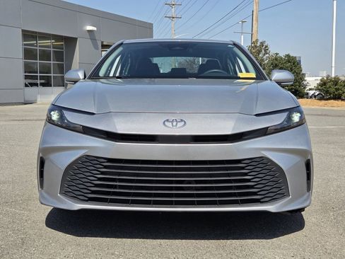 Used 2025 Toyota Camry LE FWD image 13