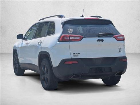 Used 2018 Jeep Cherokee Limited w/ Technology Group AWD/4WD image 7