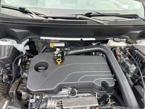Used 2024 Chevrolet Equinox LS w/ Driver Confidence II Package FWD image 32