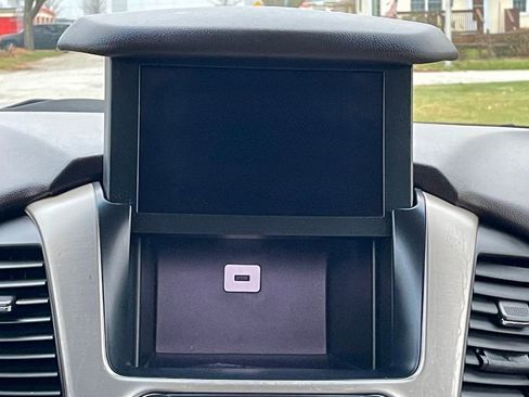 Used 2016 GMC Yukon XL Denali image 44