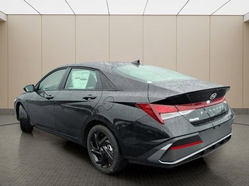 New 2026 Hyundai Elantra Sport FWD image 7