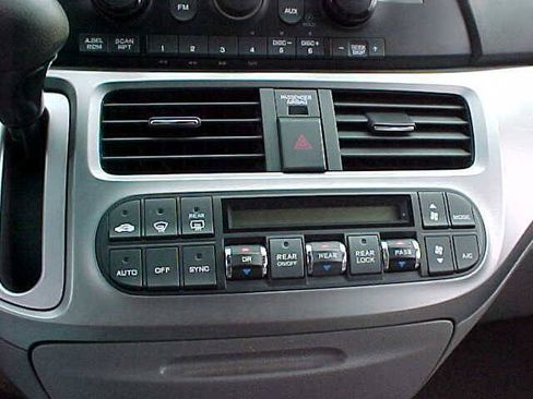 Used 2009 Honda Odyssey EX image 24