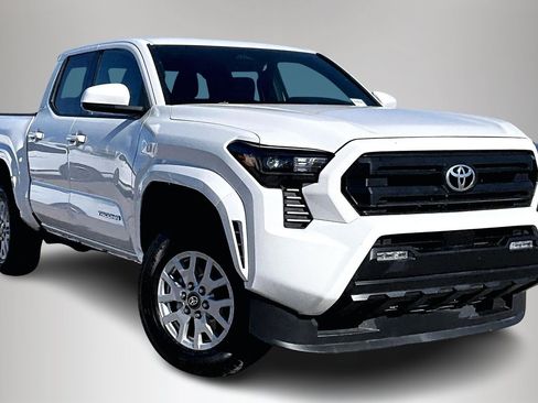 Used 2024 Toyota Tacoma SR5 image 1