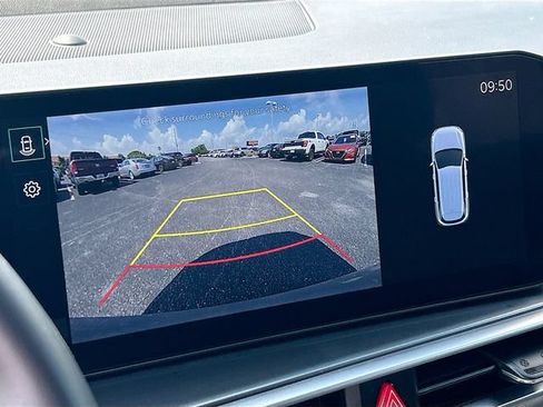 Used 2025 Kia Sorento S w/ Panoramic Sunroof Package FWD image 11