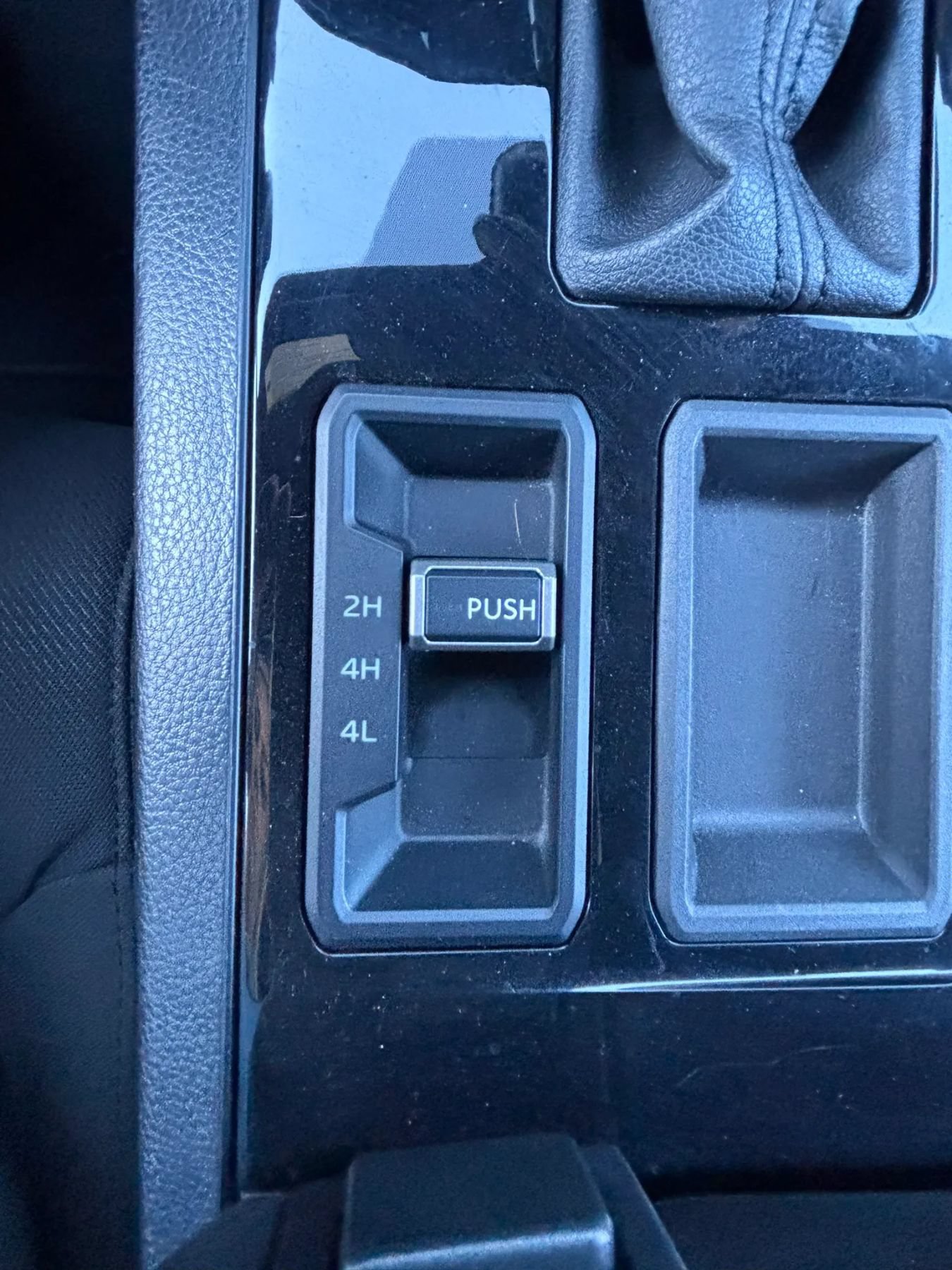 Used 2025 Toyota Tundra SR AWD/4WD image 14