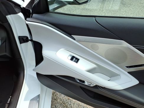 Used 2022 Chevrolet Corvette Stingray Preferred Cpe w/ Battery Protection Package RWD image 29