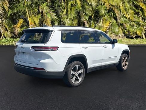 Used 2026 Jeep Grand Cherokee L Limited w/ Luxury Tech Group II RWD image 5