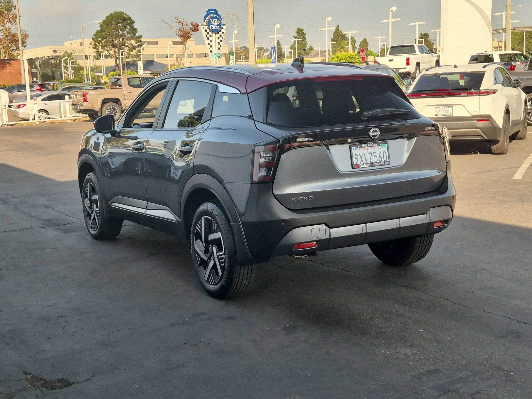 Used 2026 Nissan Kicks SV FWD image 6