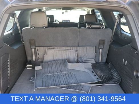 Used 2021 GMC Yukon XL SLT image 14