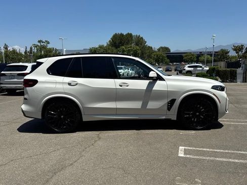 Used 2024 BMW X5 xDrive40i w/ M Sport Package AWD/4WD image 7