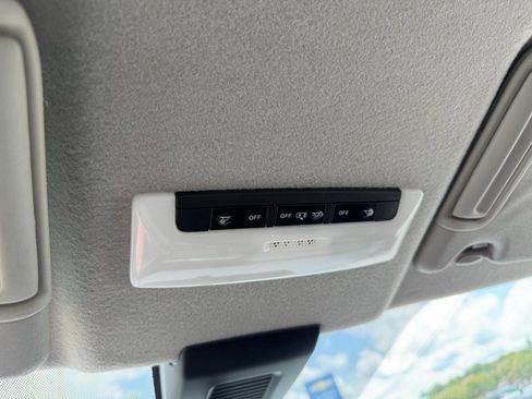 Used 2021 Nissan Kicks S FWD image 60