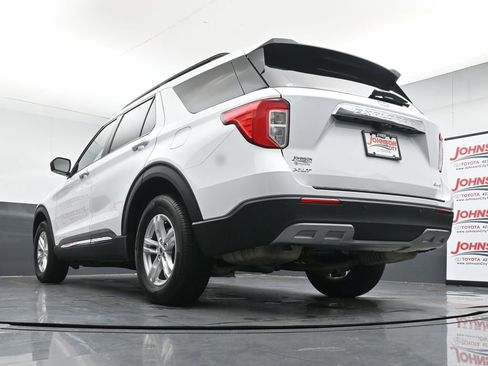 Used 2024 Ford Explorer XLT w/ Equipment Group 202A AWD/4WD image 33