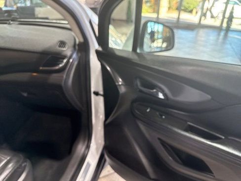 Used 2020 Buick Encore Essence image 24