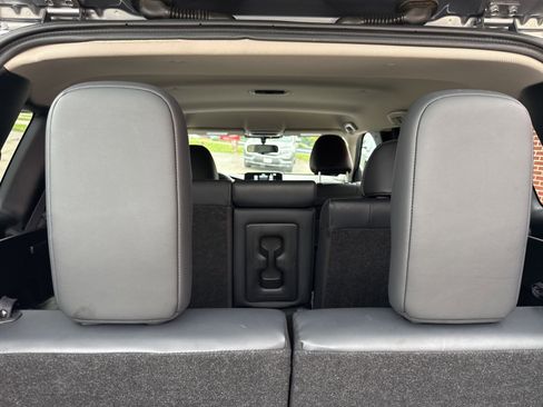 Used 2024 Mitsubishi Outlander SE image 17