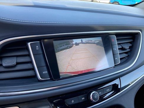 Used 2019 Buick Enclave Premium w/ Experience Buick Package FWD image 27