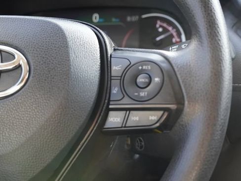Used 2023 Toyota RAV4 LE FWD image 27