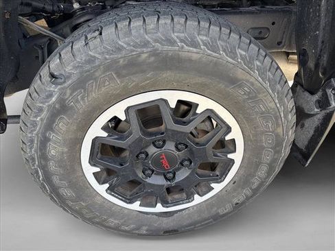 Used 2024 Toyota Tacoma TRD Off-Road w/ TRD Off Road Upgrade Package AWD/4WD image 19