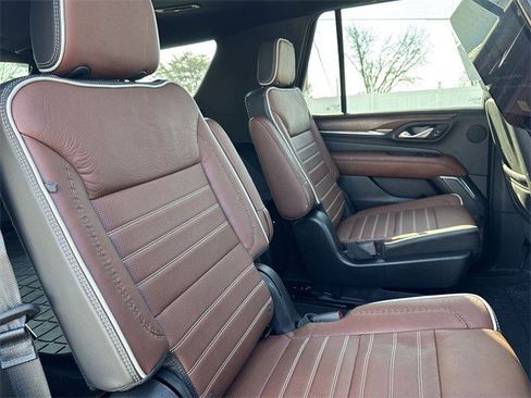 Used 2023 GMC Yukon Denali Ultimate image 31
