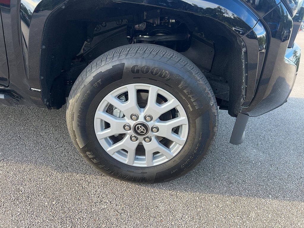 Used 2026 Toyota Tacoma SR5 AWD/4WD image 8