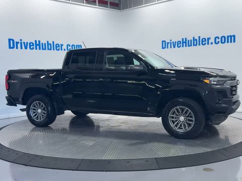 Used 2024 Chevrolet Colorado LT w/ LT Convenience Package III image 5