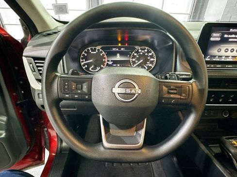 Certified 2025 Nissan Rogue S image 10