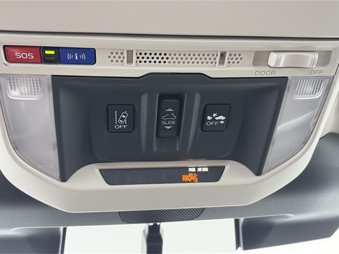 Certified 2023 Subaru Forester Premium AWD/4WD image 35