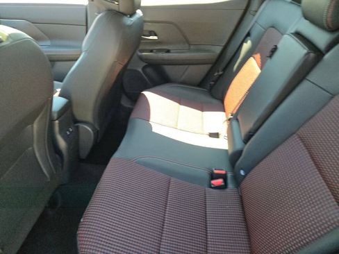 Used 2026 Nissan Kicks SR w/ SR Premium Package FWD image 17