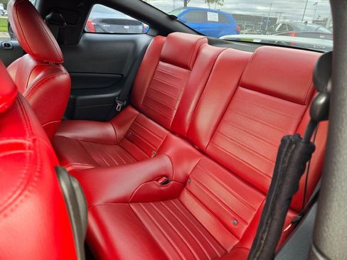 Used 2006 Ford Mustang GT Premium image 15