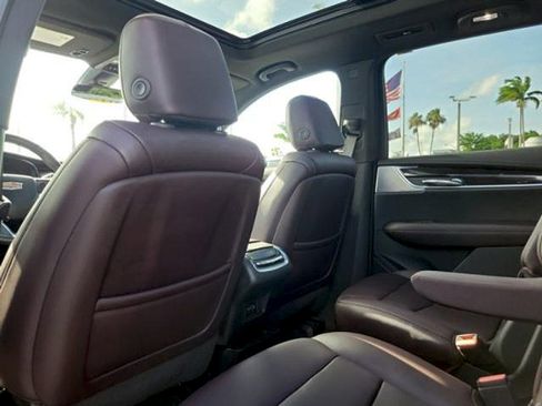 Used 2023 Cadillac XT6 Premium Luxury FWD image 14