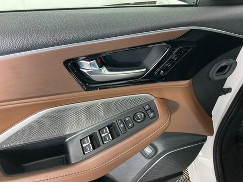 Used 2023 Acura MDX SH-AWD w/ Technology Package image 13