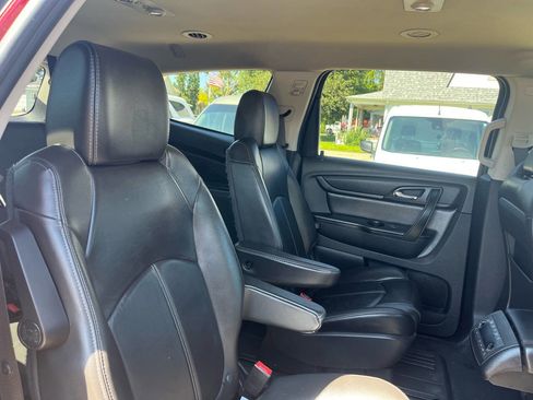 Used 2016 Chevrolet Traverse LT image 40