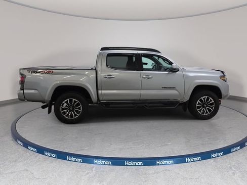 Certified 2022 Toyota Tacoma TRD Sport w/ Black Out Package (TMS) AWD/4WD image 4