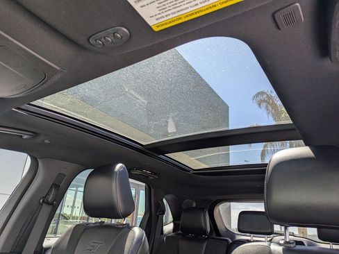 Used 2020 Ford Edge ST w/ Equipment Group 401A AWD/4WD image 22