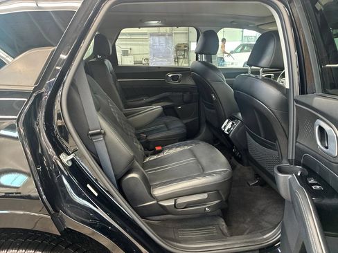 Certified 2023 Kia Sorento SX AWD/4WD image 22