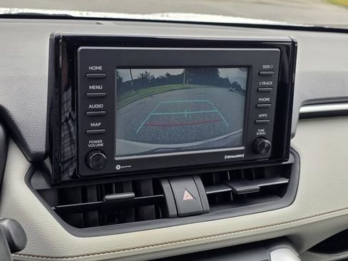 Used 2020 Toyota RAV4 XLE w/ Convenience Package AWD/4WD image 15