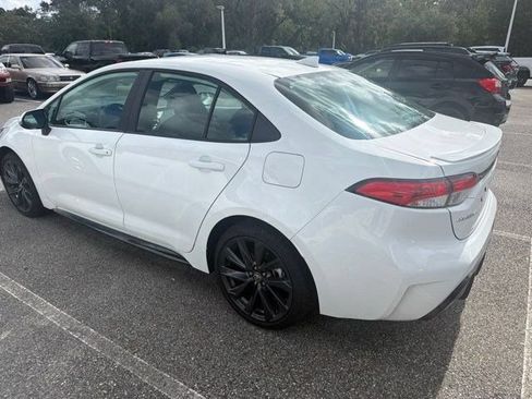 Used 2026 Toyota Corolla SE FWD image 6