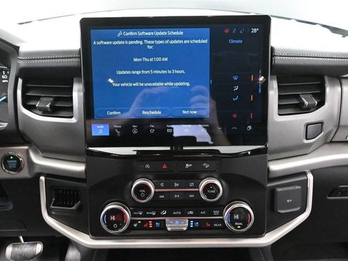 Used 2024 Ford Expedition Max XLT AWD/4WD image 32