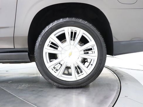 Used 2021 Chevrolet Suburban High Country AWD/4WD image 61