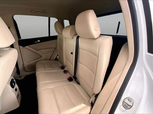 Used 2017 Volkswagen Tiguan S AWD/4WD image 21