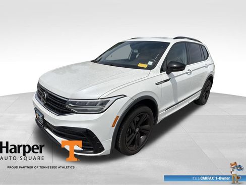 Used 2024 Volkswagen Tiguan SE R-Line AWD/4WD image 1