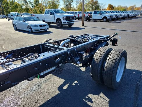 New 2026 Ford F450 XL image 9