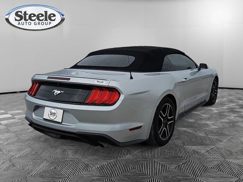 Used 2019 Ford Mustang Premium image 5