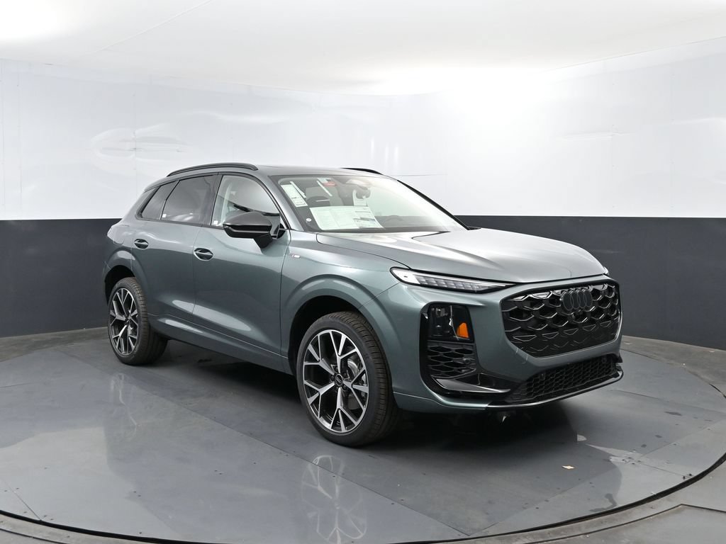 New 2026 Audi Q3 quattro 2.0T AWD/4WD image 3