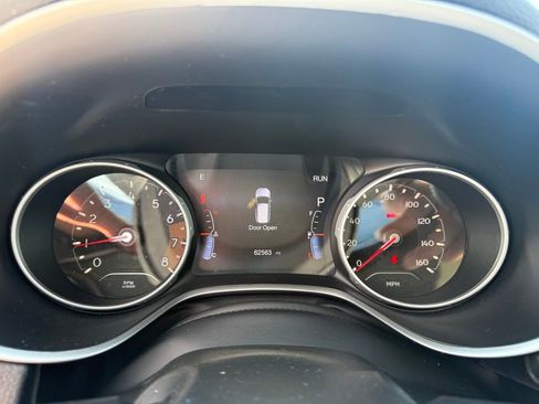Used 2018 Jeep Compass Limited w/ Navigation Group AWD/4WD image 14