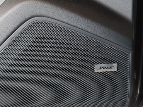 Certified 2023 Porsche Cayenne AWD/4WD image 24
