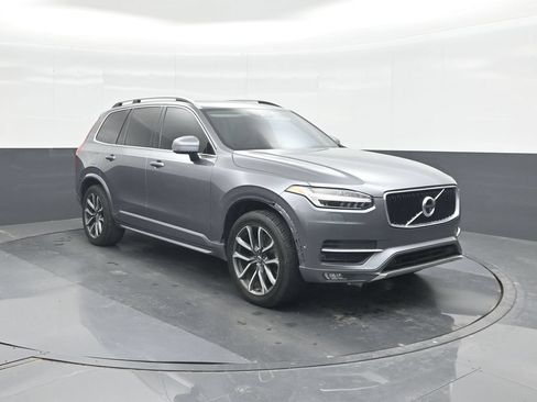 Used 2018 Volvo XC90 T6 Momentum w/ Convenience Package AWD/4WD image 8
