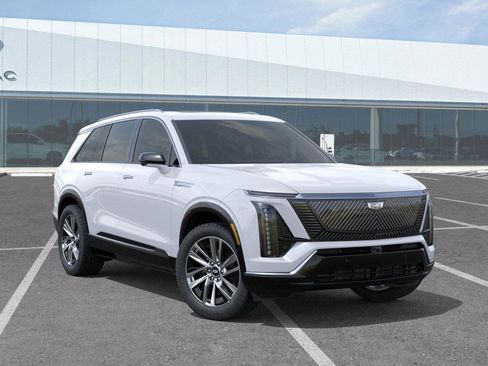 New 2026 Cadillac Vistiq Luxury w/ LPO, Floor Liner Package AWD/4WD image 8