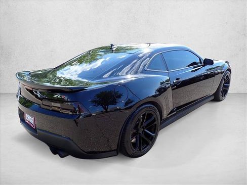 Used 2015 Chevrolet Camaro ZL1 w/ Gray Stripe Package RWD image 4
