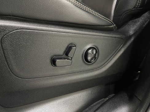 Used 2020 RAM 1500 Sport w/ Comfort & Convenience Group AWD/4WD image 17