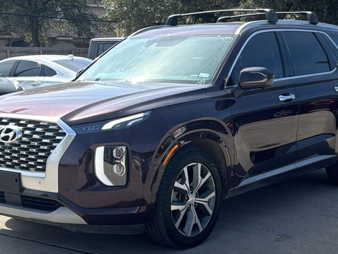 Used 2021 Hyundai Palisade Limited image 3
